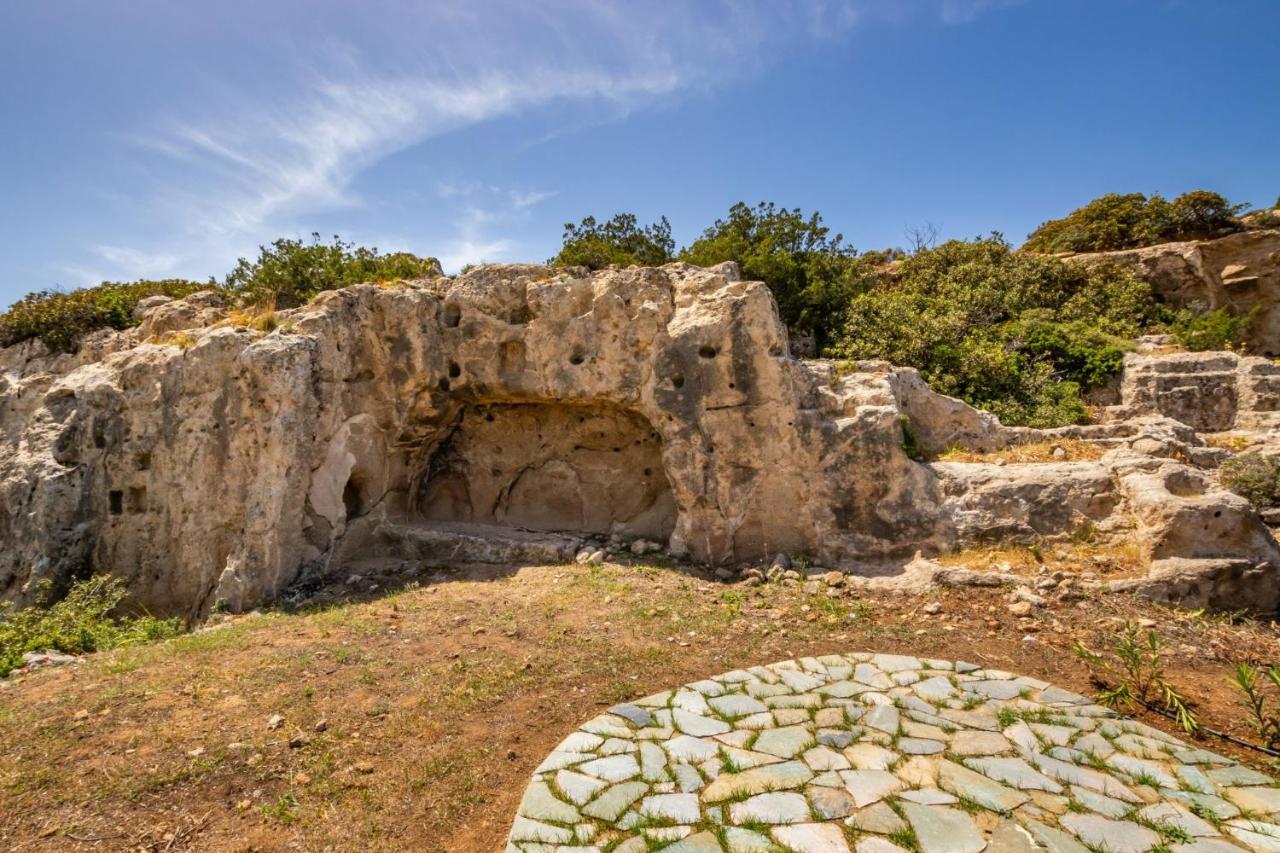 Istia Luxury Villas Karpathos Exterior photo