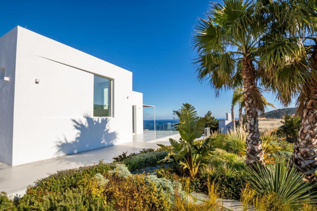 Istia Luxury Villas Karpathos Exterior photo